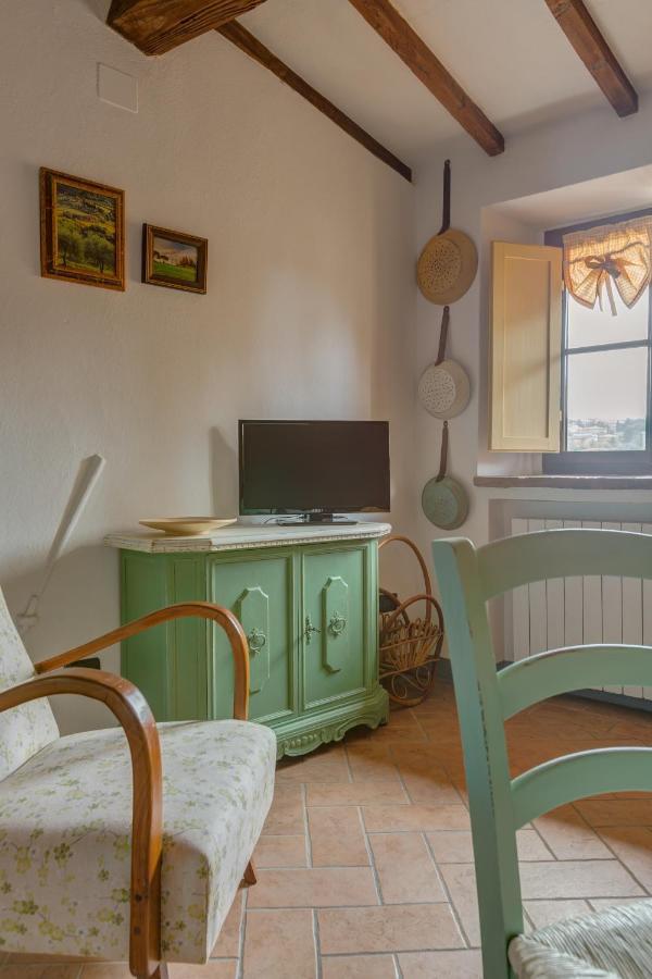 Casa Il Castello Apartment Gambassi Terme Bagian luar foto